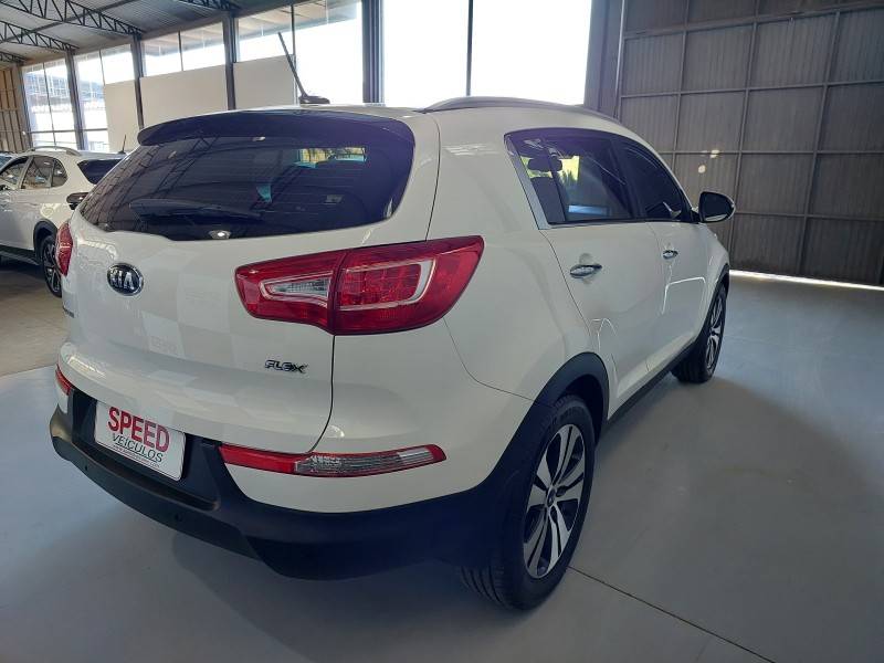 KIA MOTORS - SPORTAGE - 2013/2014 - Branca - R$ 86.900,00