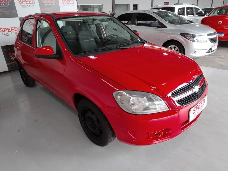 CHEVROLET - CELTA - 2012/2012 - Vermelha - R$ 31.900,00