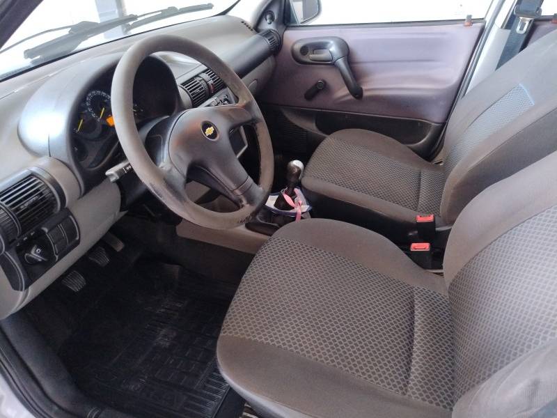 CHEVROLET - CLASSIC - 2011/2012 - Prata - R$ 24.500,00