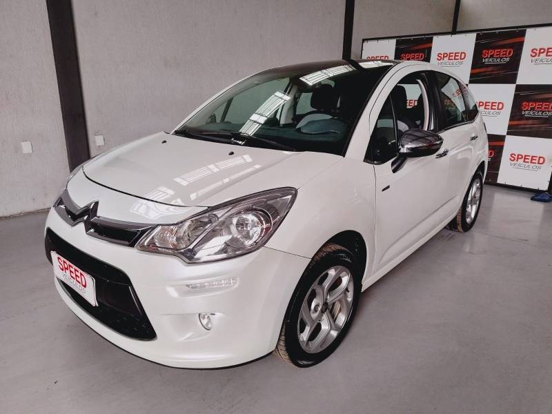 CITROËN - C3 - 2015/2016 - Branca - R$ 45.900,00