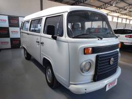 VOLKSWAGEN - KOMBI - 2010/2011 - Branca - R$ 52.900,00