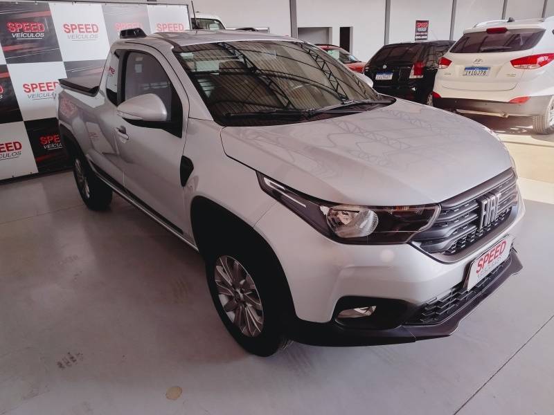 FIAT - STRADA - 2021/2022 - Prata - R$ 83.900,00