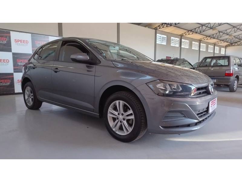 VOLKSWAGEN - POLO - 2017/2018 - Cinza - R$ 59.900,00