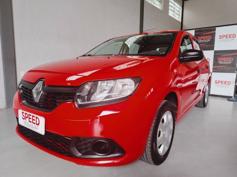 RENAULT - SANDERO - 2017/2017 - Vermelha - R$ 41.900,00