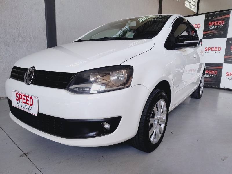 VOLKSWAGEN - FOX - 2014/2014 - Branca - R$ 43.900,00