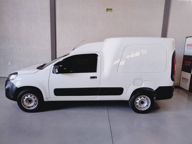 FIAT - FIORINO - 2024/2025 - Branca - R$ 115.900,00