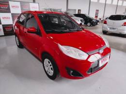 FORD - FIESTA - 2013/2014 - Vermelha - R$ 38.900,00