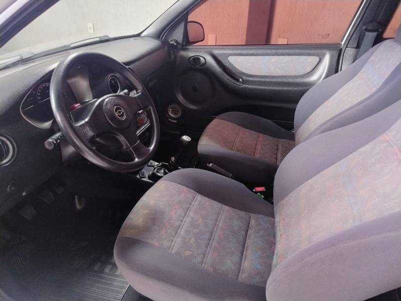 CHEVROLET - CELTA - 2003/2003 - Branca - R$ 17.900,00
