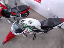 HONDA - CG 150 - 2014/2015 - Branca - R$ 12.500,00