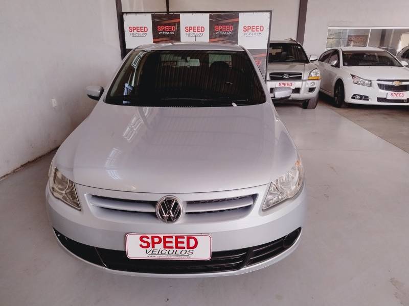 VOLKSWAGEN - VOYAGE - 2010/2011 - Prata - Sob Consulta