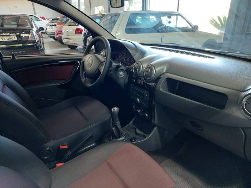 RENAULT - SANDERO - 2012/2012 - Cinza - R$ 39.900,00