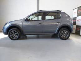 RENAULT - SANDERO - 2012/2012 - Cinza - R$ 39.900,00