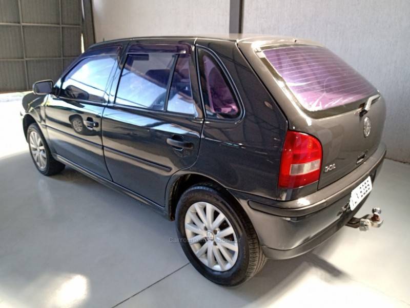 VOLKSWAGEN - GOL - 2001/2001 - Cinza - R$ 18.900,00