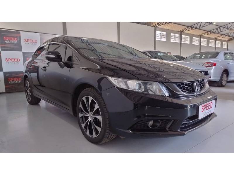 HONDA - CIVIC - 2014/2015 - Preta - R$ 77.900,00