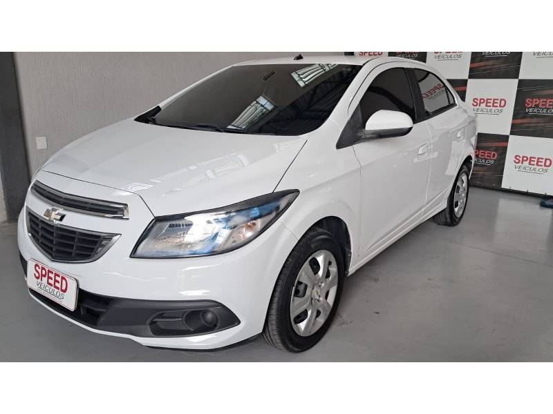 CHEVROLET - PRISMA - 2013/2014 - Branca - R$ 44.900,00