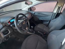 CHEVROLET - ONIX - 2014/2015 - Branca - R$ 50.900,00