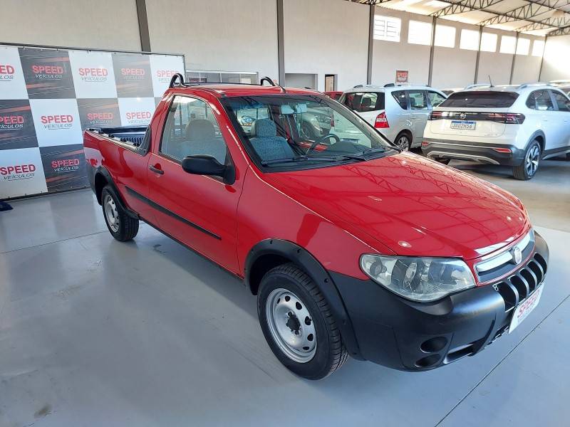 FIAT - STRADA - 2010/2011 - Vermelha - R$ 38.900,00