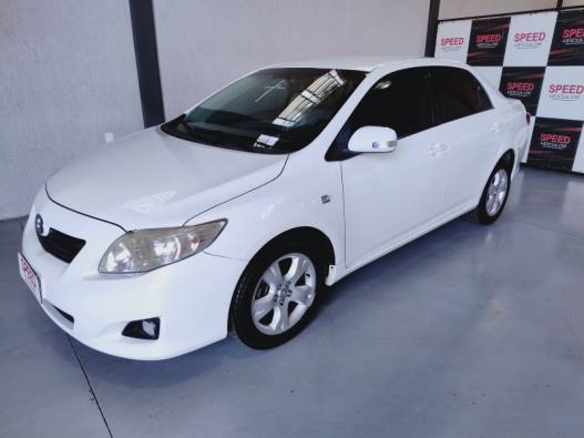 TOYOTA - COROLLA - 2010/2011 - Branca - R$ 64.900,00