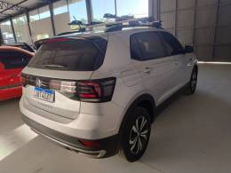 VOLKSWAGEN - T-CROSS - 2022/2023 - Prata - R$ 112.900,00