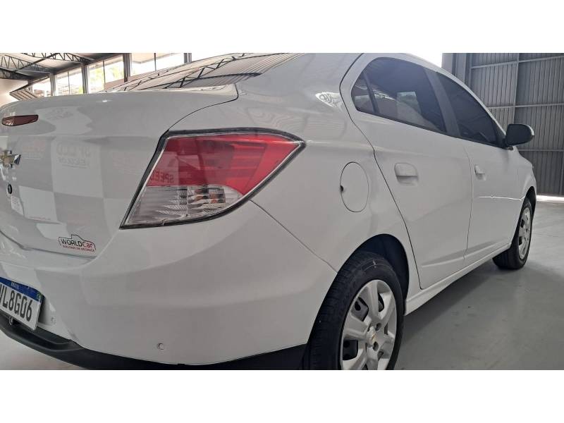 CHEVROLET - PRISMA - 2013/2014 - Branca - R$ 44.900,00