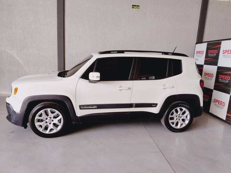 JEEP - RENEGADE - 2015/2016 - Branca - R$ 72.900,00