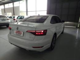 VOLKSWAGEN - JETTA - 2018/2018 - Branca - R$ 106.900,00