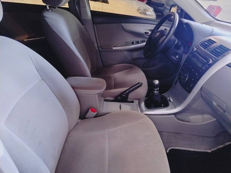 TOYOTA - COROLLA - 2012/2012 - Cinza - R$ 56.900,00