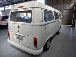 VOLKSWAGEN - KOMBI - 2010/2011 - Branca - R$ 52.900,00