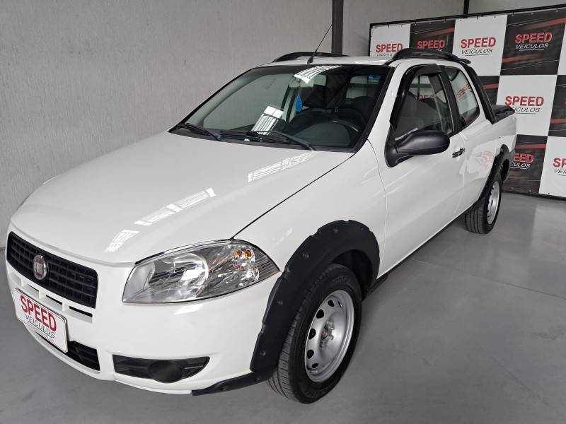 FIAT - STRADA - 2010/2011 - Branca - R$ 48.900,00