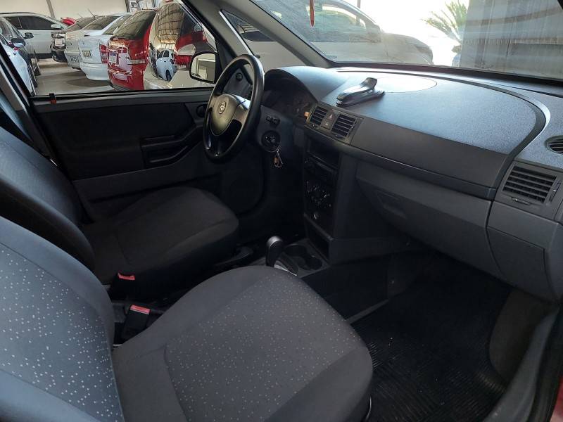 CHEVROLET - MERIVA - 2011/2011 - Vermelha - R$ 31.800,00