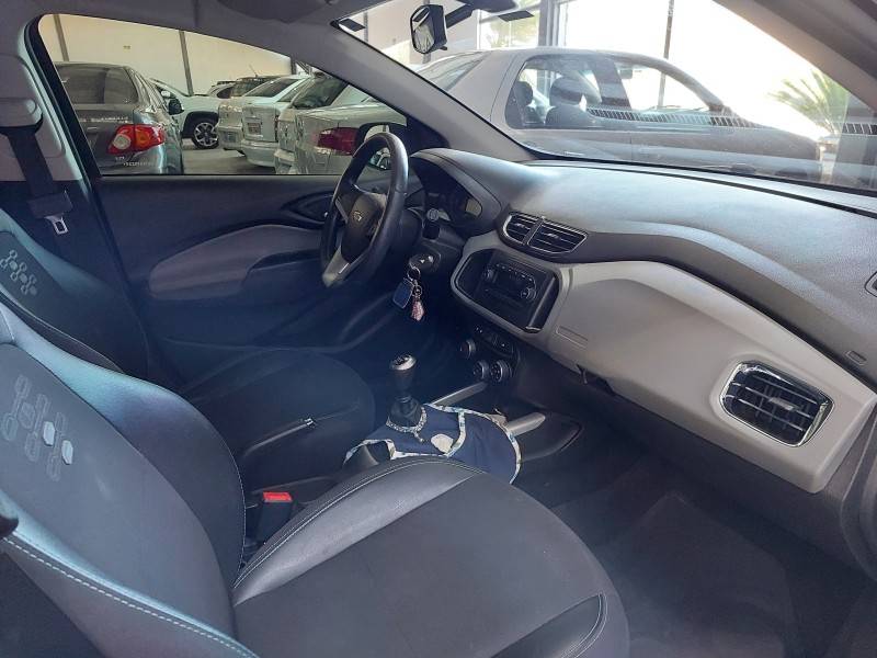 CHEVROLET - ONIX - 2019/2019 - Preta - R$ 53.900,00