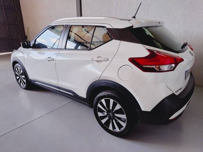 NISSAN - KICKS - 2019/2019 - Branca - R$ 84.900,00