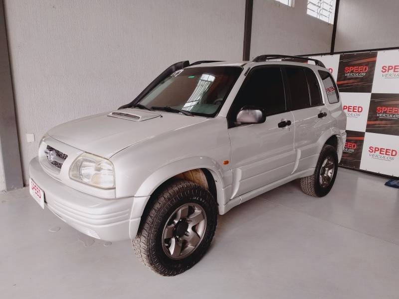 SUZUKI - GRAND VITARA - 1998/1999 - Prata - R$ 35.900,00