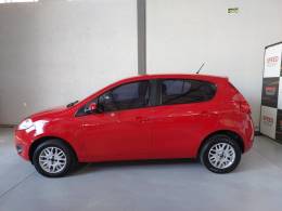 FIAT - PALIO - 2016/2017 - Vermelha - R$ 43.900,00