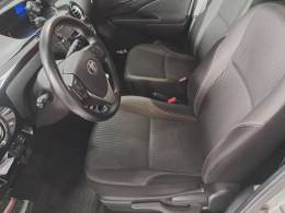 TOYOTA - ETIOS - 2016/2017 - Prata - R$ 59.800,00