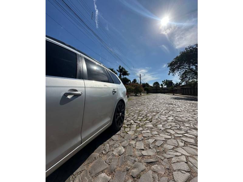 VOLKSWAGEN - JETTA - 2011/2011 - Prata - R$ 53.900,00