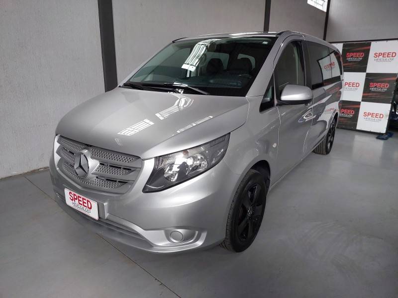 MERCEDES-BENZ - VITO - 2016/2016 - Prata - R$ 109.800,00
