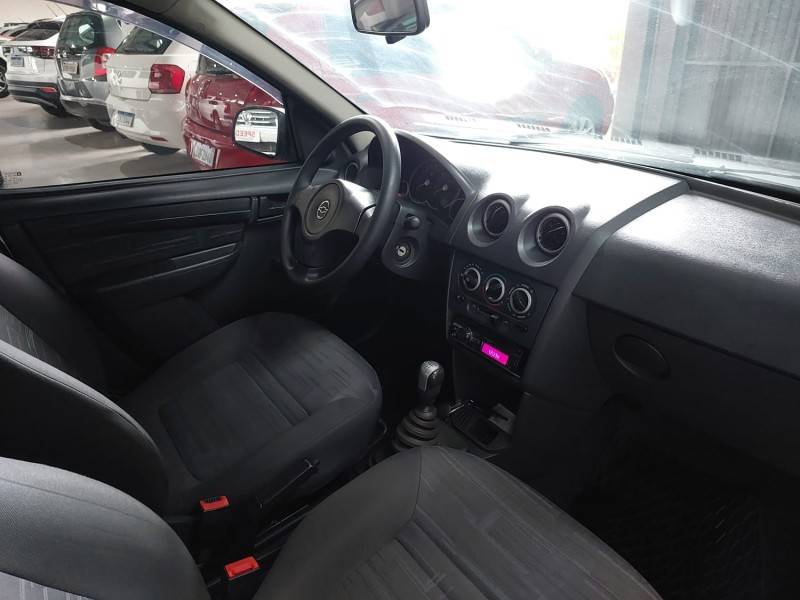 CHEVROLET - PRISMA - 2010/2010 - Prata - R$ 29.800,00