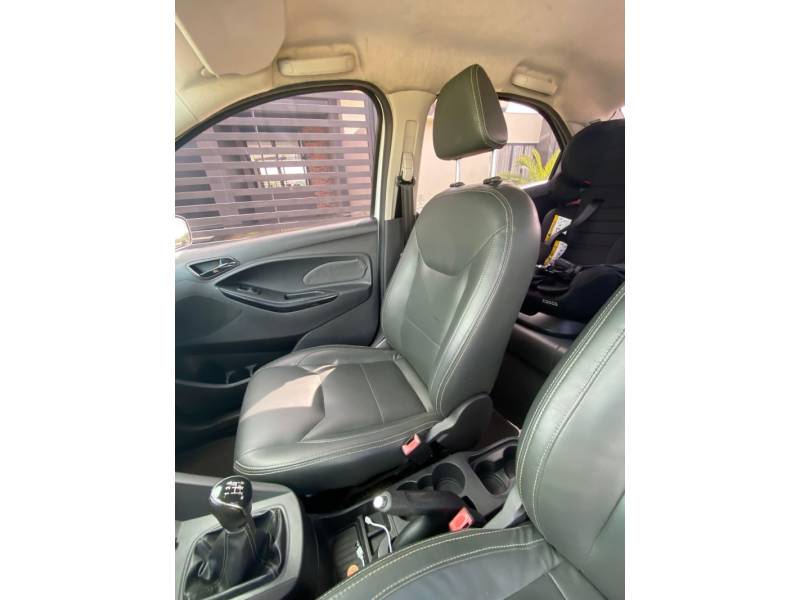 FORD - KA + - 2014/2015 - Branca - R$ 42.900,00