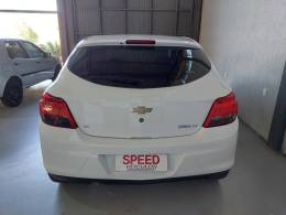 CHEVROLET - ONIX - 2014/2015 - Branca - R$ 50.900,00