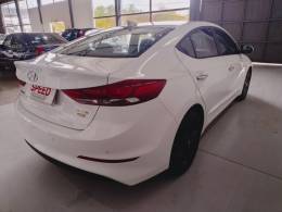 HYUNDAI - ELANTRA - 2016/2017 - Branca - R$ 81.900,00