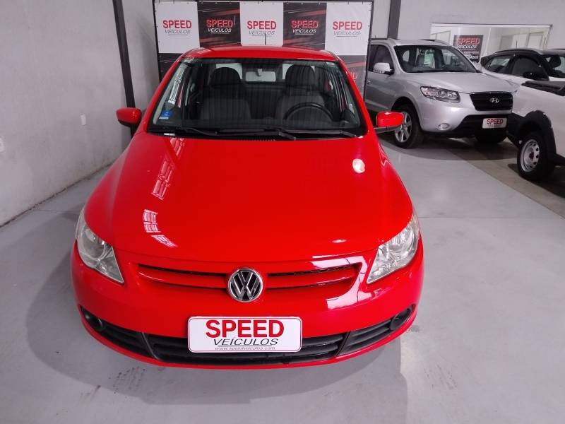 VOLKSWAGEN - VOYAGE - 2011/2012 - Vermelha - R$ 32.900,00