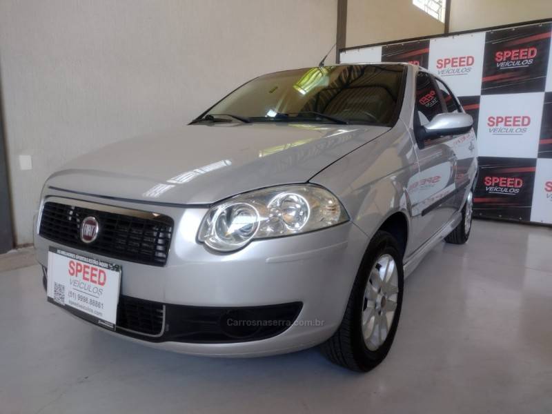FIAT - PALIO - 2009/2010 - Prata - R$ 32.900,00