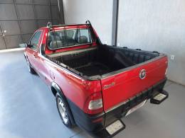 FIAT - STRADA - 2010/2011 - Vermelha - R$ 38.900,00