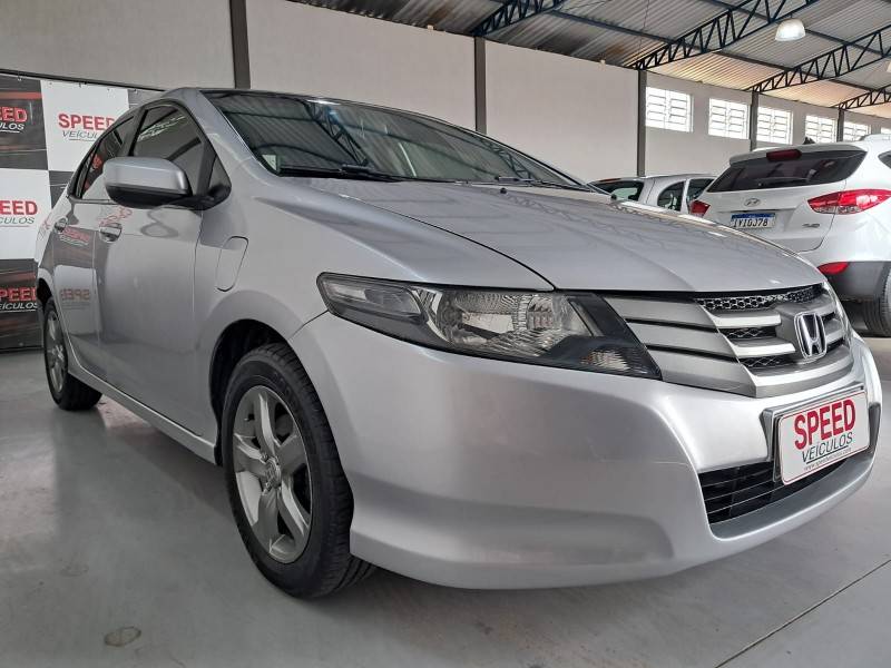 HONDA - CITY - 2010/2010 - Prata - R$ 49.800,00