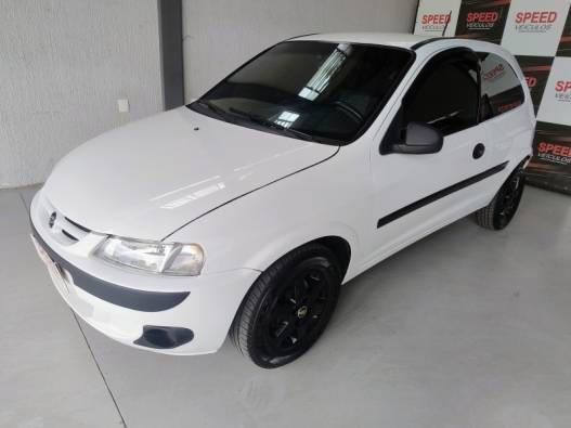 CHEVROLET - CELTA - 2003/2003 - Branca - R$ 17.900,00
